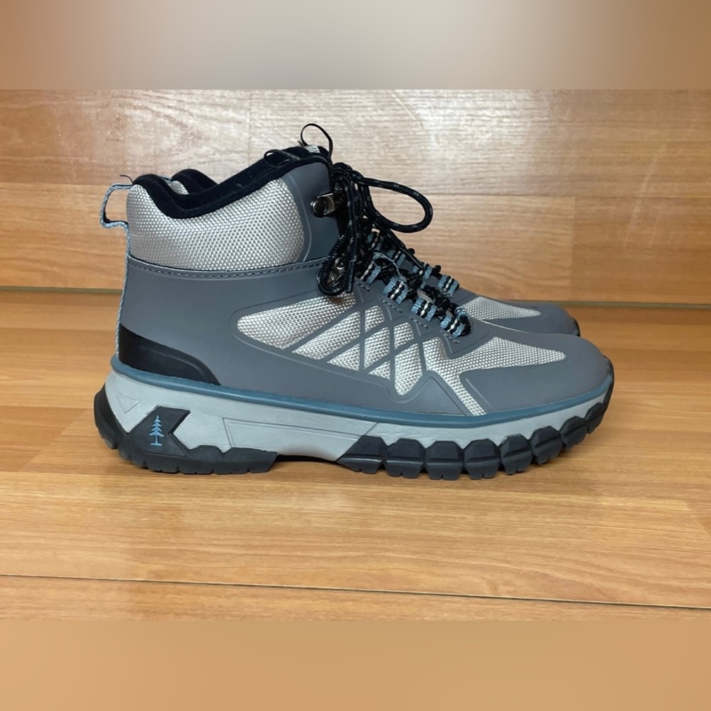 Peak Trail 2 Mid Hiking Boots Size 6.5 Women’s, NWOTs, Never Worn
